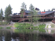 Näkymä järveltä Piazzalle